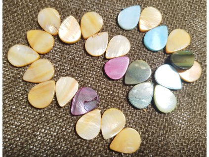 Perleť - barevné kapky - šňůra