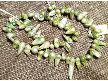 Barokní perly - zelená - šňůra