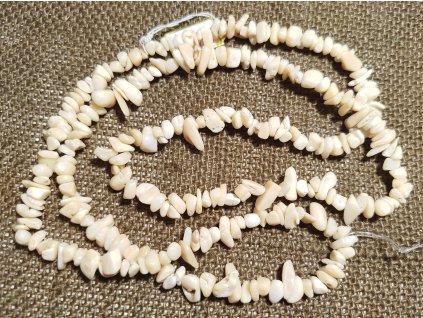 Perleť - přírodní - zlomky - šňůra