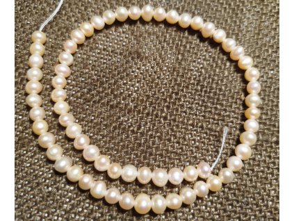 Říční perly - odstíny růžové - 5-6 m - šňůra
