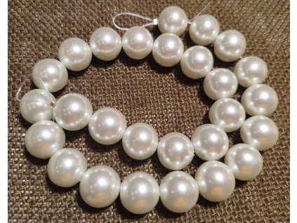 Vosková perla - bílá (šňůra) - 16mm (27ks)