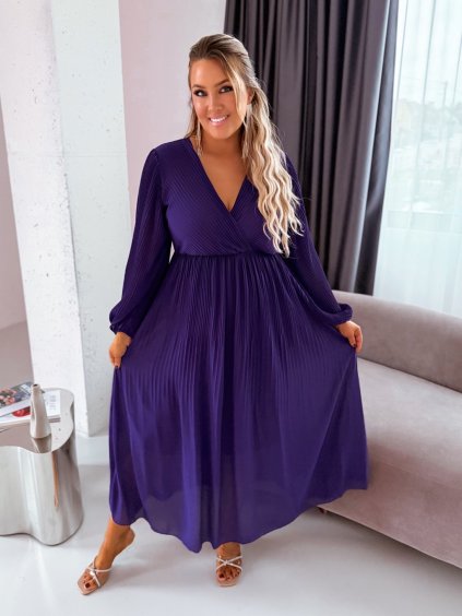 Fialové dlouhé plisované šaty