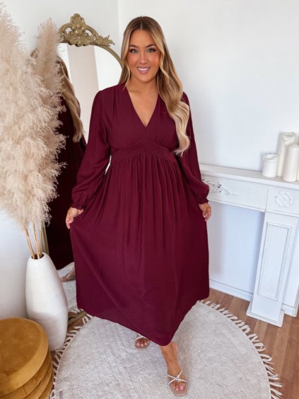 hosszú ruhák plus size nőknek