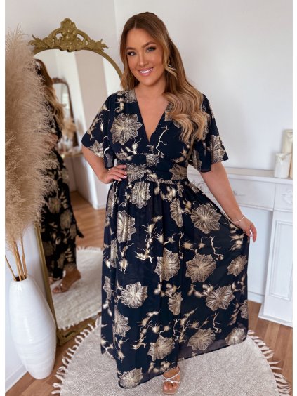 hosszú ruhák plus size nőknek