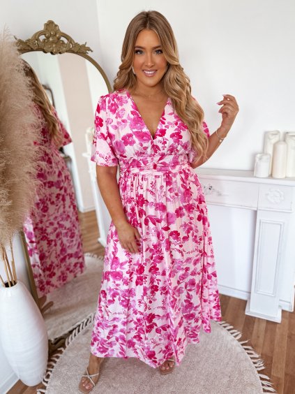 hosszú rózsaszín ruhák molett nőknek