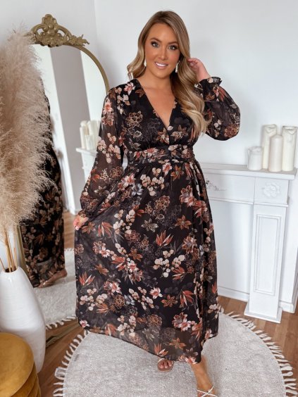 hosszú ruhák plus size nőknek
