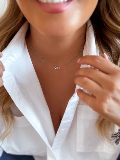 Sebészeti acélból készült INFINITY nyaklánc - ezüst