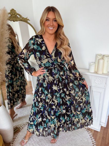 Hosszú fekete ruha színes mintával