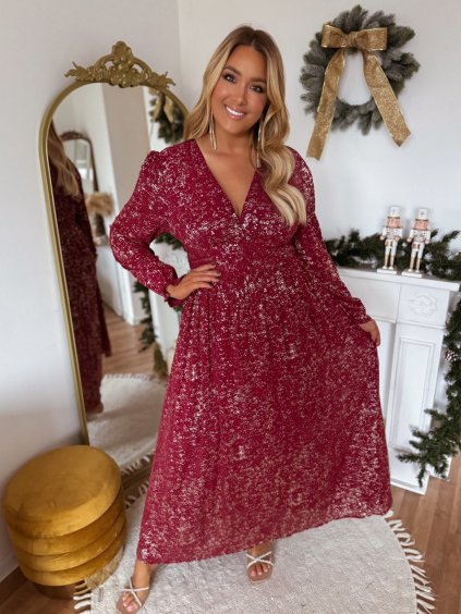 Hosszú ruhák bordó színben