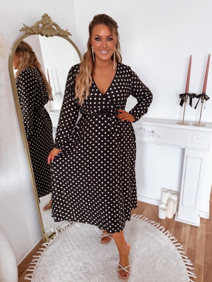 Fekete pöttyös ruha