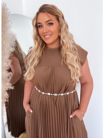 elegáns öv strasszokkal