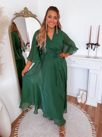 Zelené spoločenské šaty s volánovými rukávmi