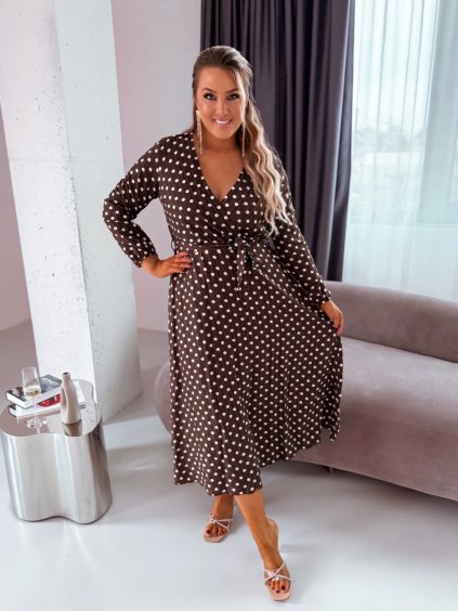 Hnedé bodkované šaty