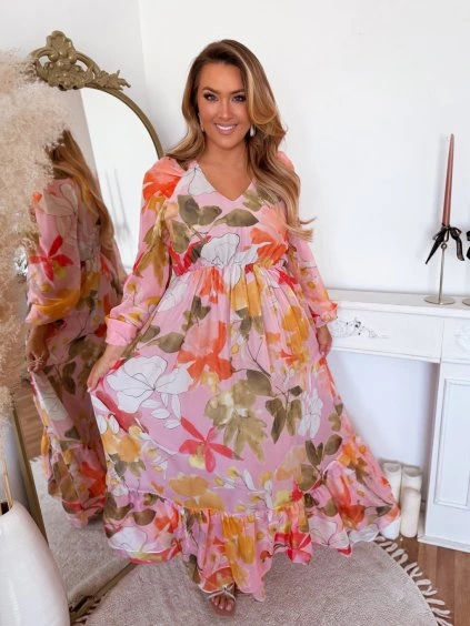 Dlhé šaty s kvetmi