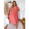 šaty na svadbu plus size