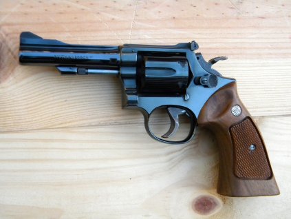 Smith & Wesson 15-4