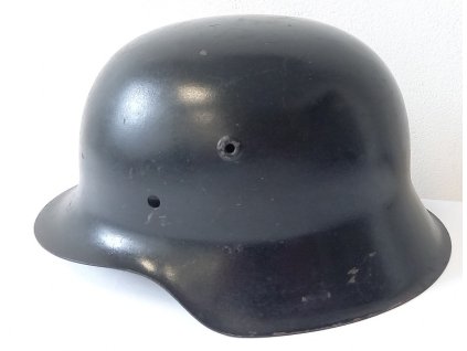Německá přilba černá