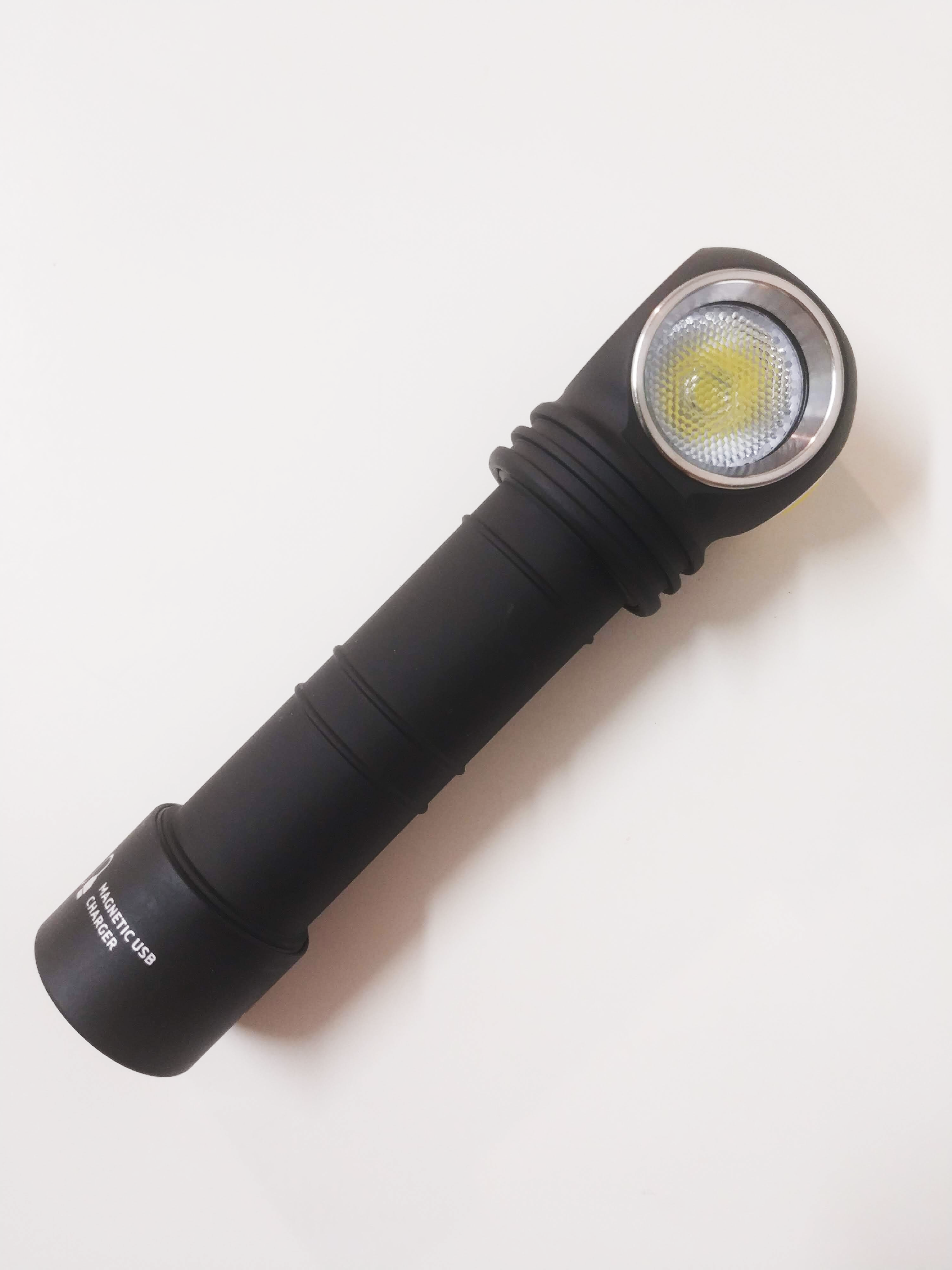 Čelovka Armytek Wizard C2 Pro