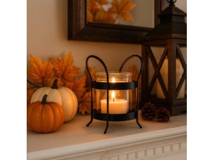 svicen-jednoduchy-kov-sklo-cerny-na-polici