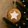 zavesna-drevena-placka-s-bilou-hvezdou