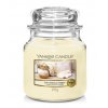 VONNÁ SVÍČKA YANKEE CANDLE 'SOFT WOOL AND AMBER' CLASSIC STŘEDNÍ