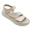 Nursing Care PAVIA C133F97 dámské sandály béžové lesklé 2