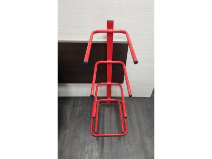 Bazarový stojan na 4 plastové barely, ČERVENÝ č. 12 SLEVA - 1 KS