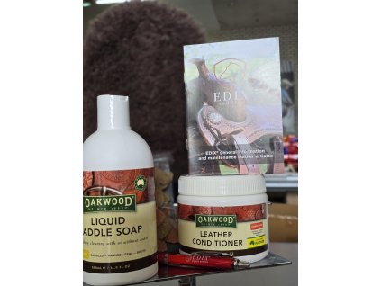 Oakwood saddle maintanance set