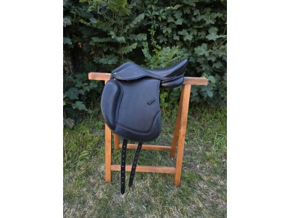 Drezurní bezkostrové sedlo Easytrek vel. S (15-16")