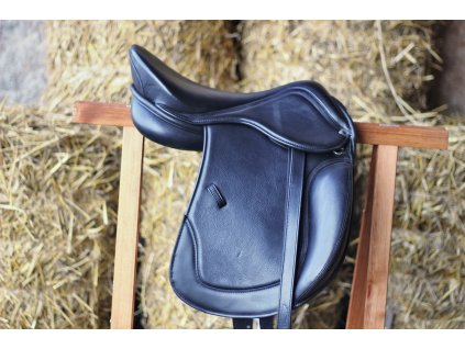 Drezurní bezkostrové sedlo Easytrek vel. S (15-16") - černá barva