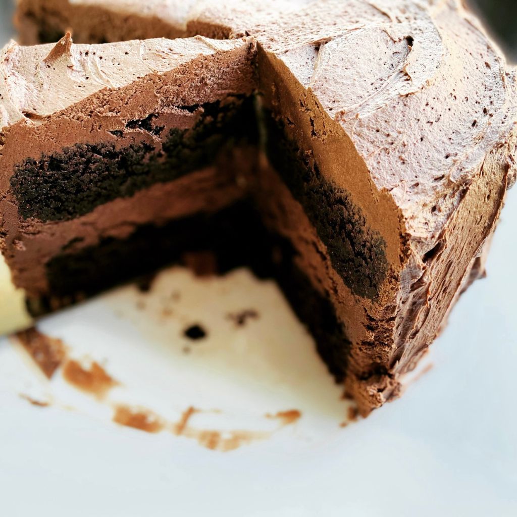 Luxusný čokoládový koláč