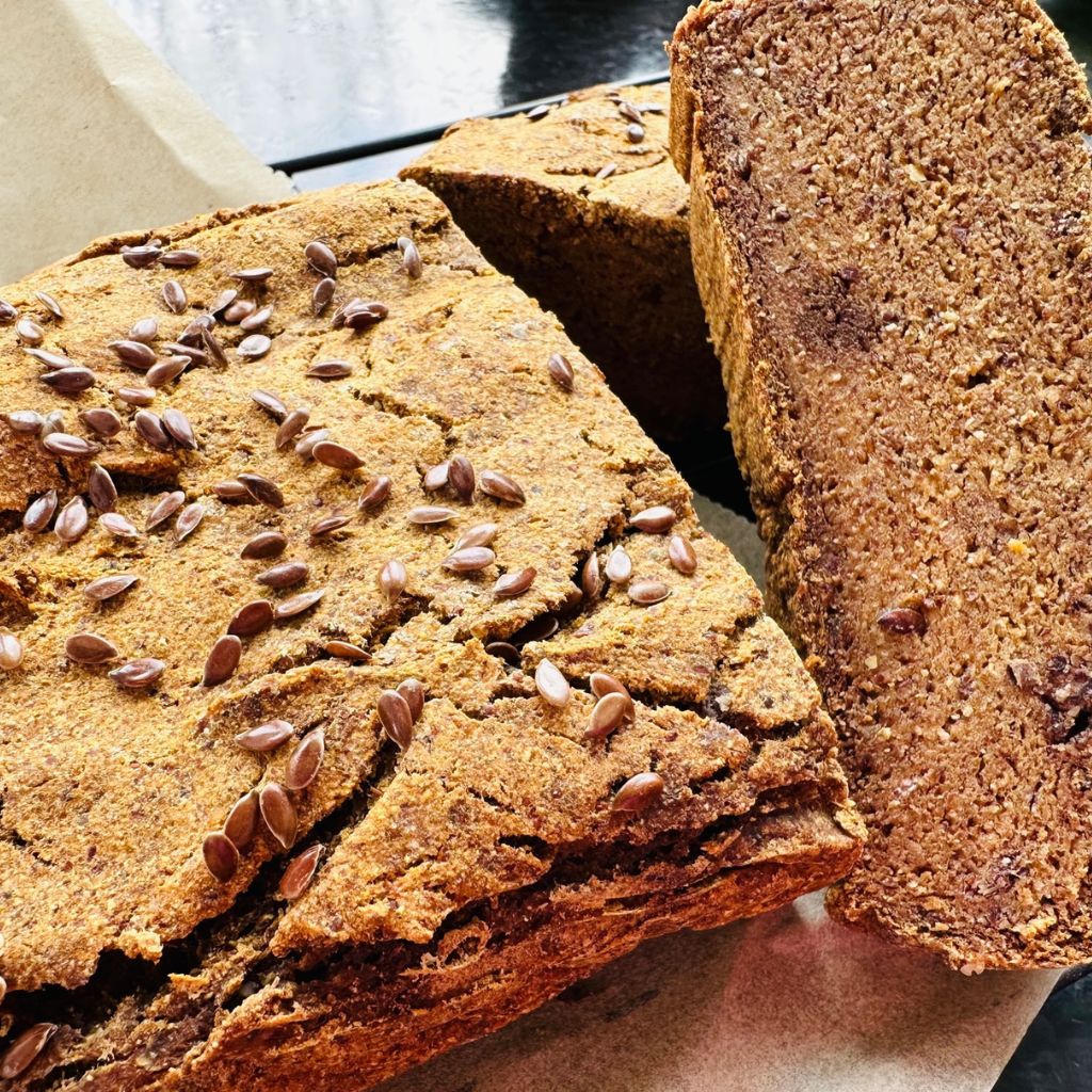 Mrkvovo plantainový chlieb