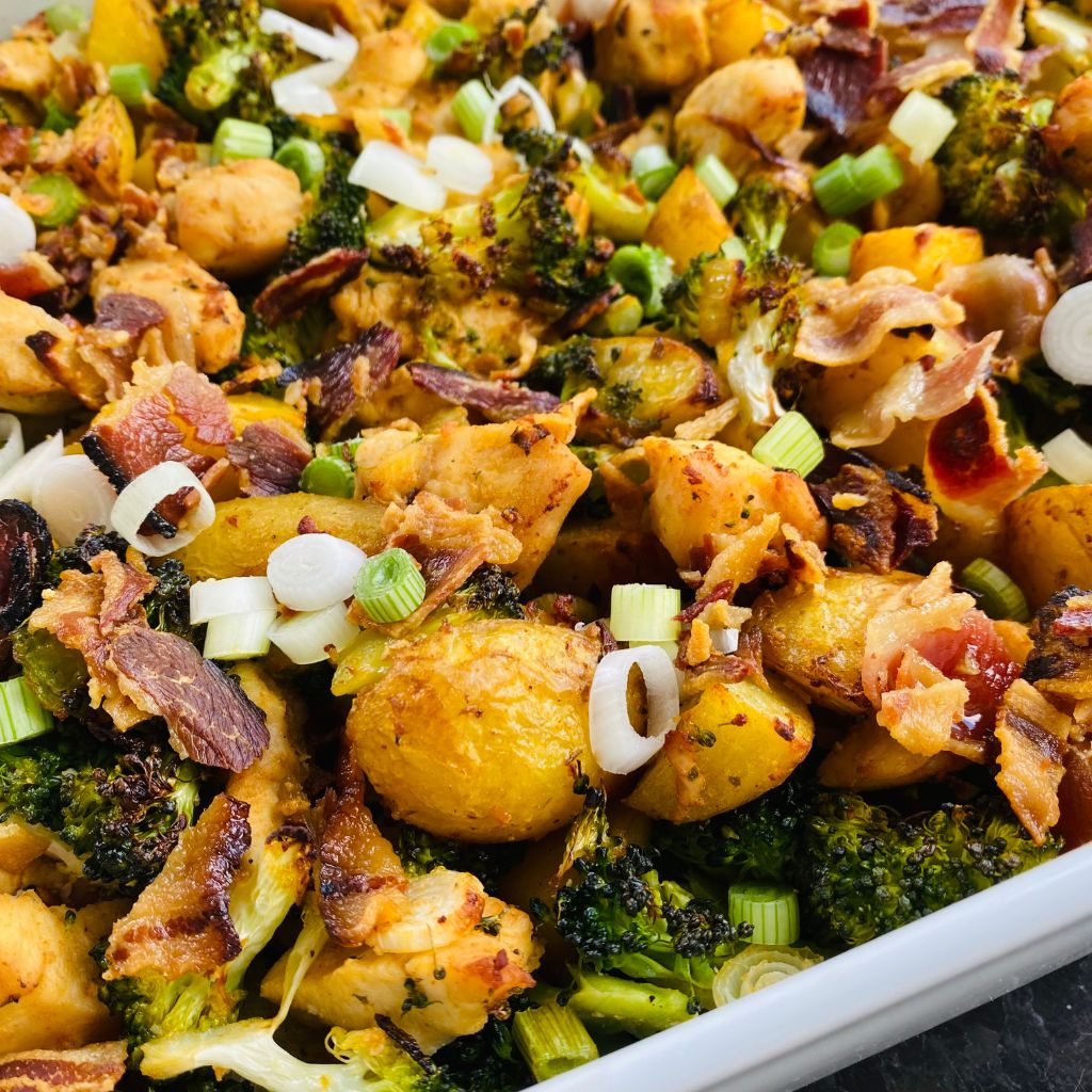 Zapekané kuracie mäso so zemiakmi