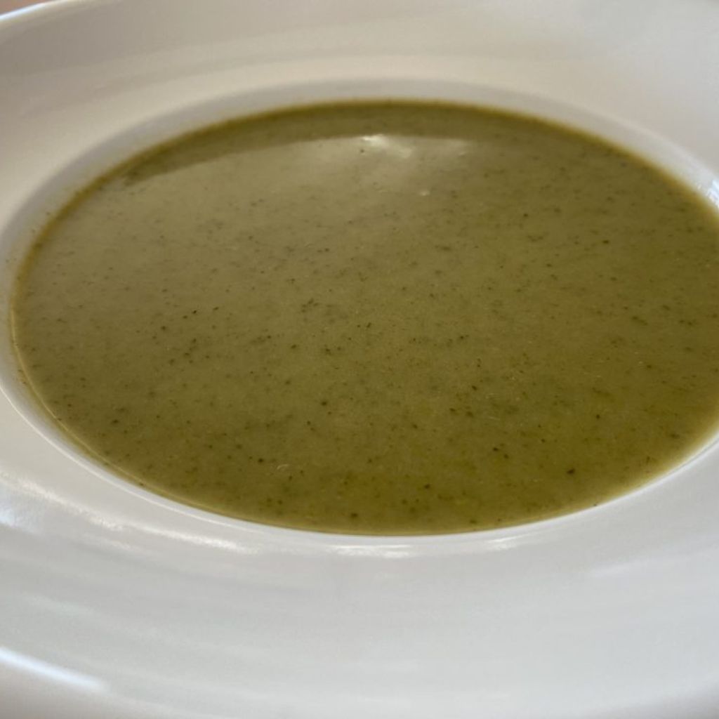 Brokolicovo pórová polievka (AIP)