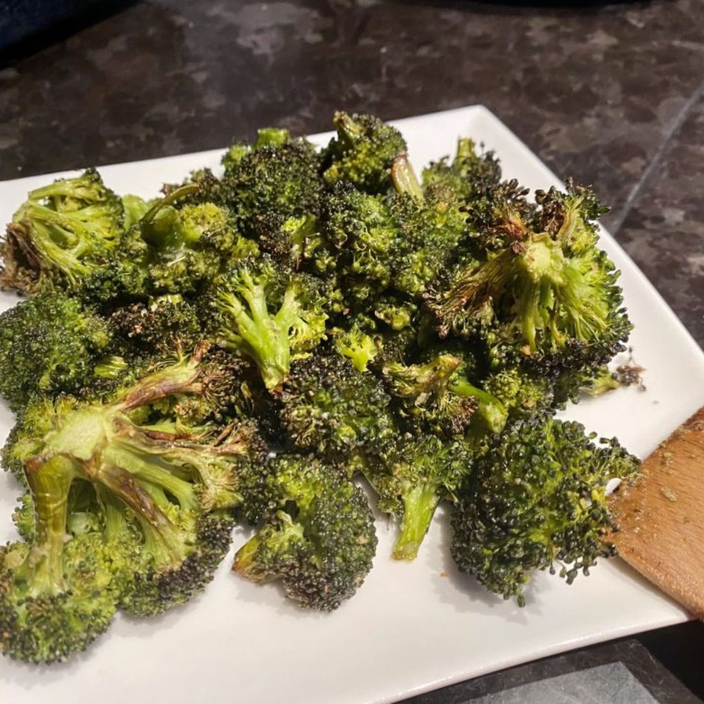 Pečená chrumkavá brokolica (AIP)