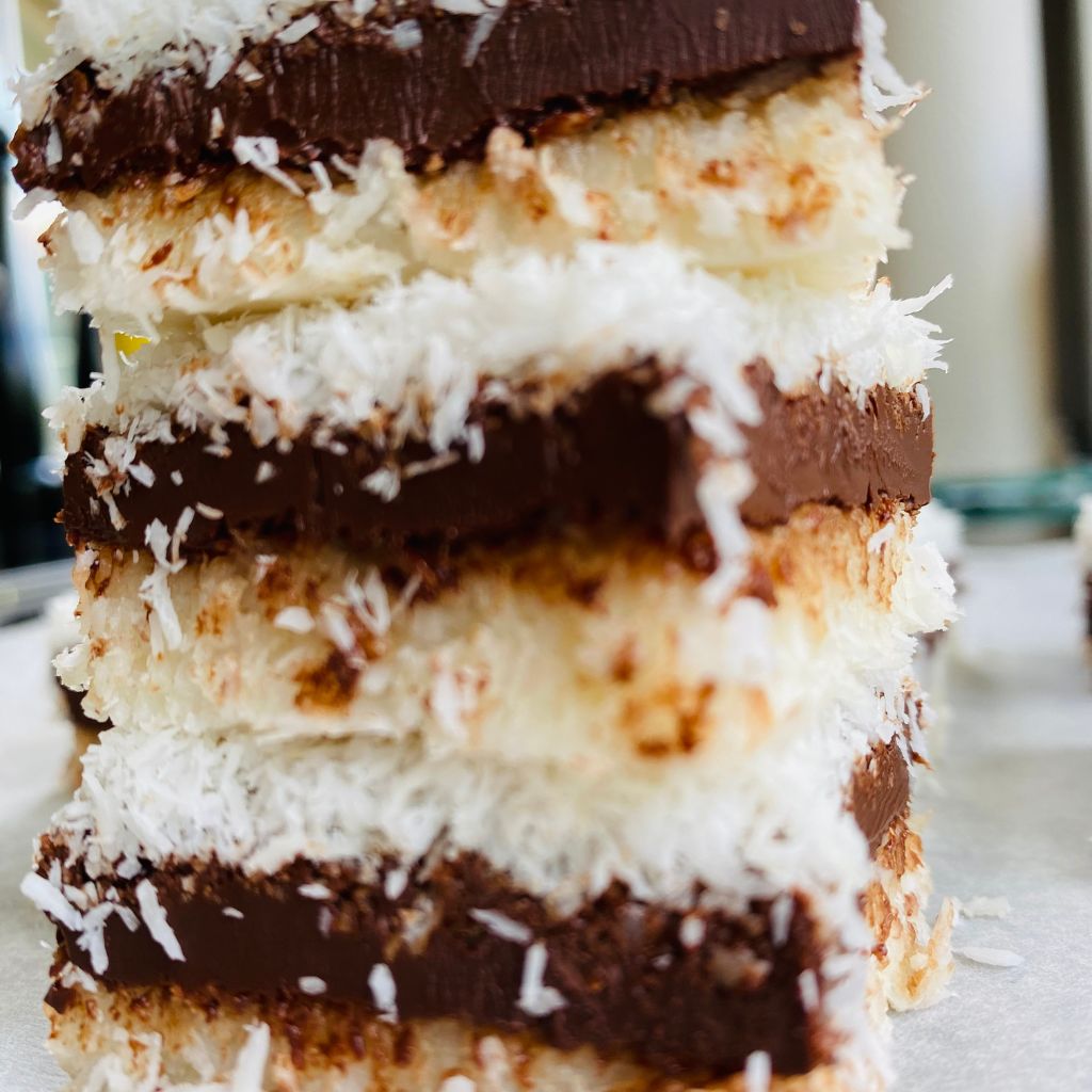 Nepečené čokoládovo kokosové kocky (paleo)