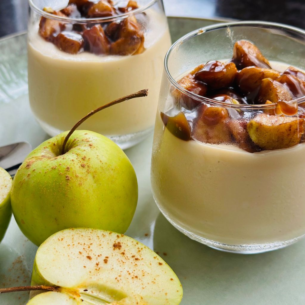 Vanilkový puding s jablkami a karamelom (AIP)