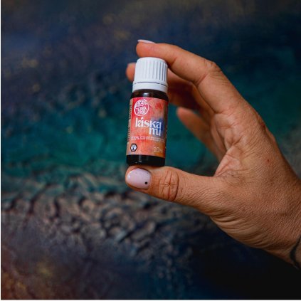 Láska by Kamu – směs BIO esenciálních olejů (skleněná lahvička 10 ml)