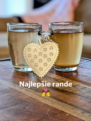 Najlepšie rande je pocit bezpečia ♥️ Keď vieš, čo má rád on. Keď vieš, čo poteší ju. Nakombinuj si 4 druhy čajov a jeden z...