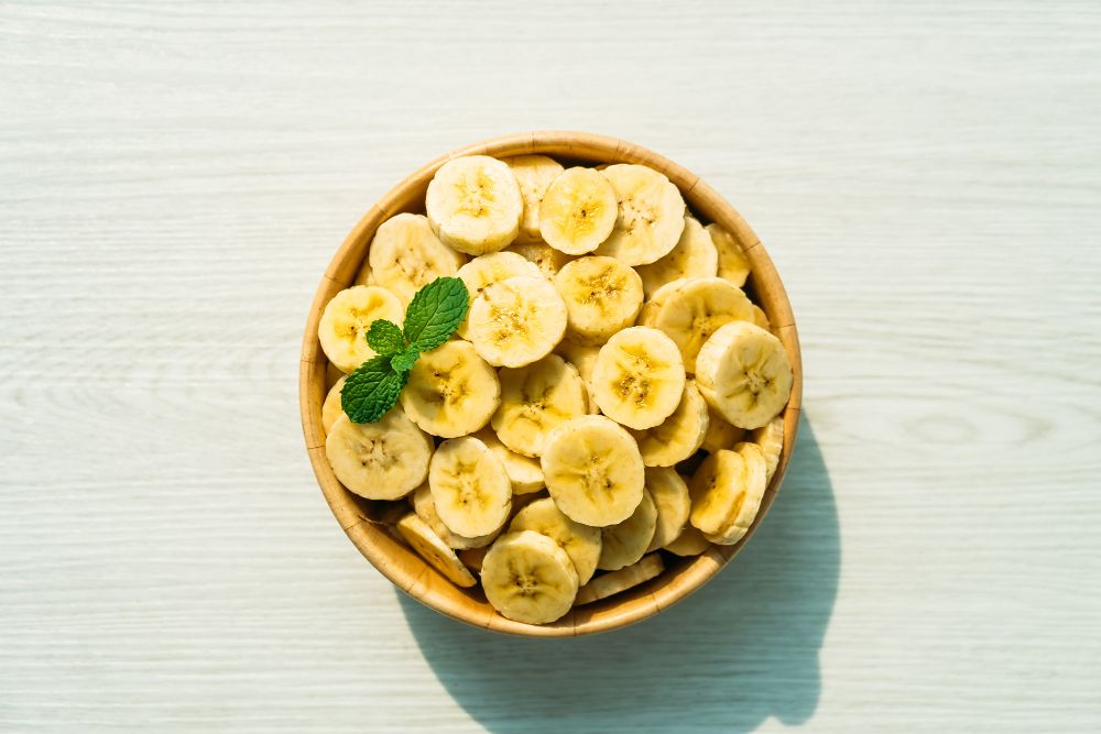 Banánové chipsy a sušené banány – vlastnosti a použití