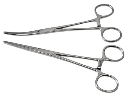 SZahnutá svorka Pean 18 cm připravená k použití