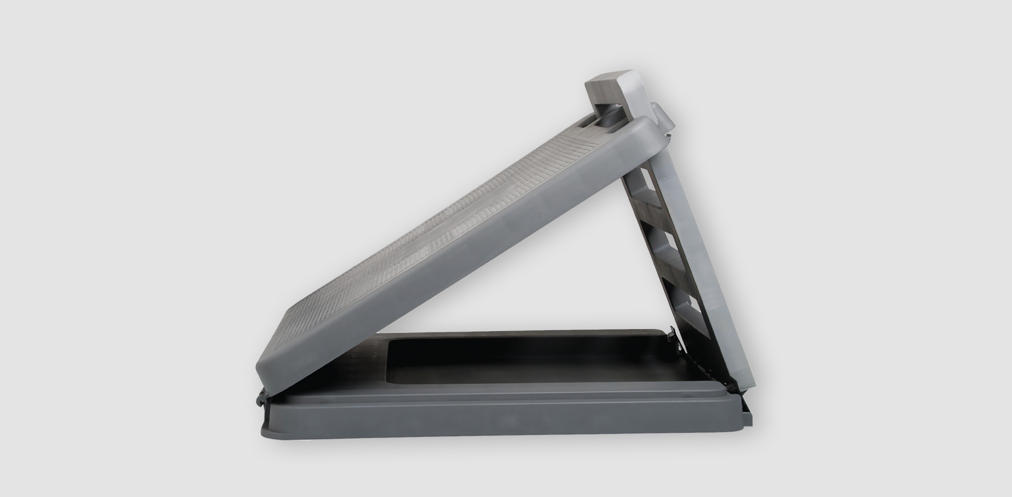 plastic-incline-board-2048x1006