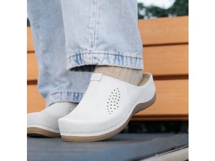 leon 930 damska kozena uzavrena obuv bila preview