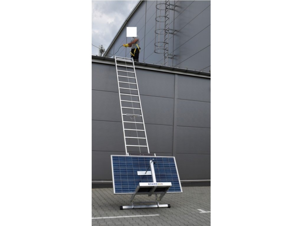 Žebříkový střešní výtah pro fotovoltaiku s navijákem 12m + transportní vozík pro fotovoltaické solární panely