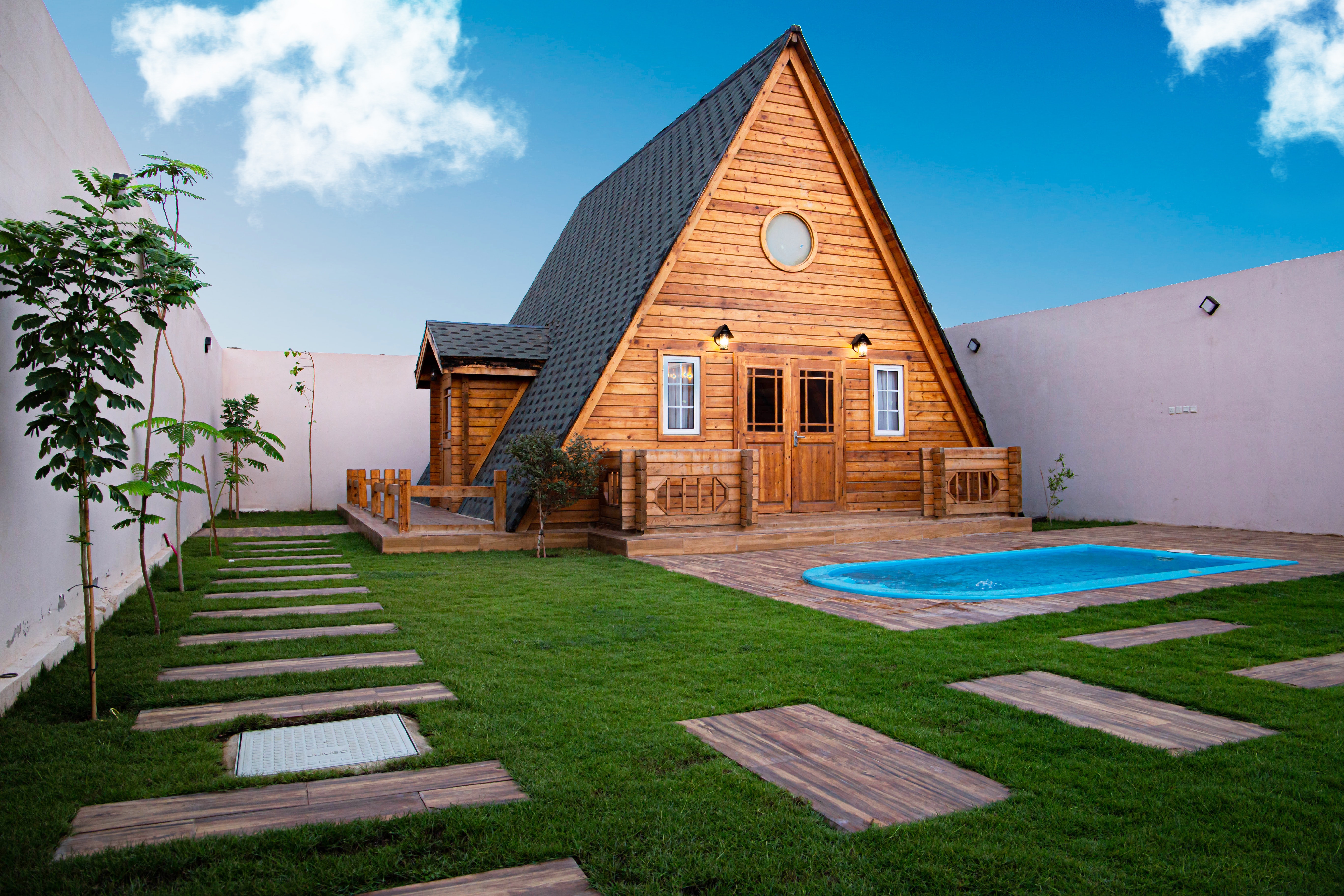 Trend k pasivním domům a jak řízené větrání s rekuperací může hrát klíčovou roli v dosažení vysoké energetické účinnosti a udržitelnosti v takových typech domů?