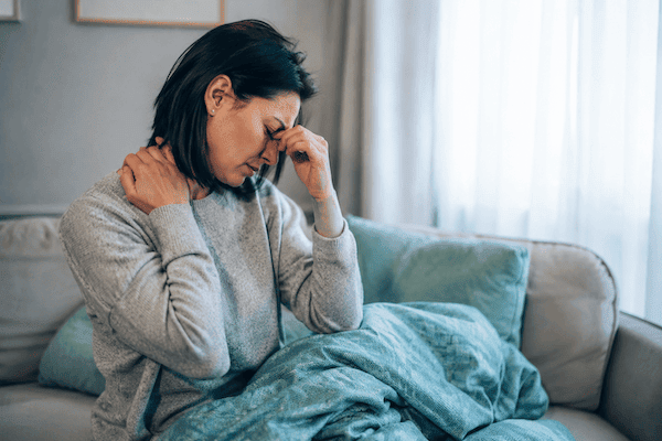 Fibromyalgie: chronická bolest, únava a poruchy spánku – může pomoci CBD?