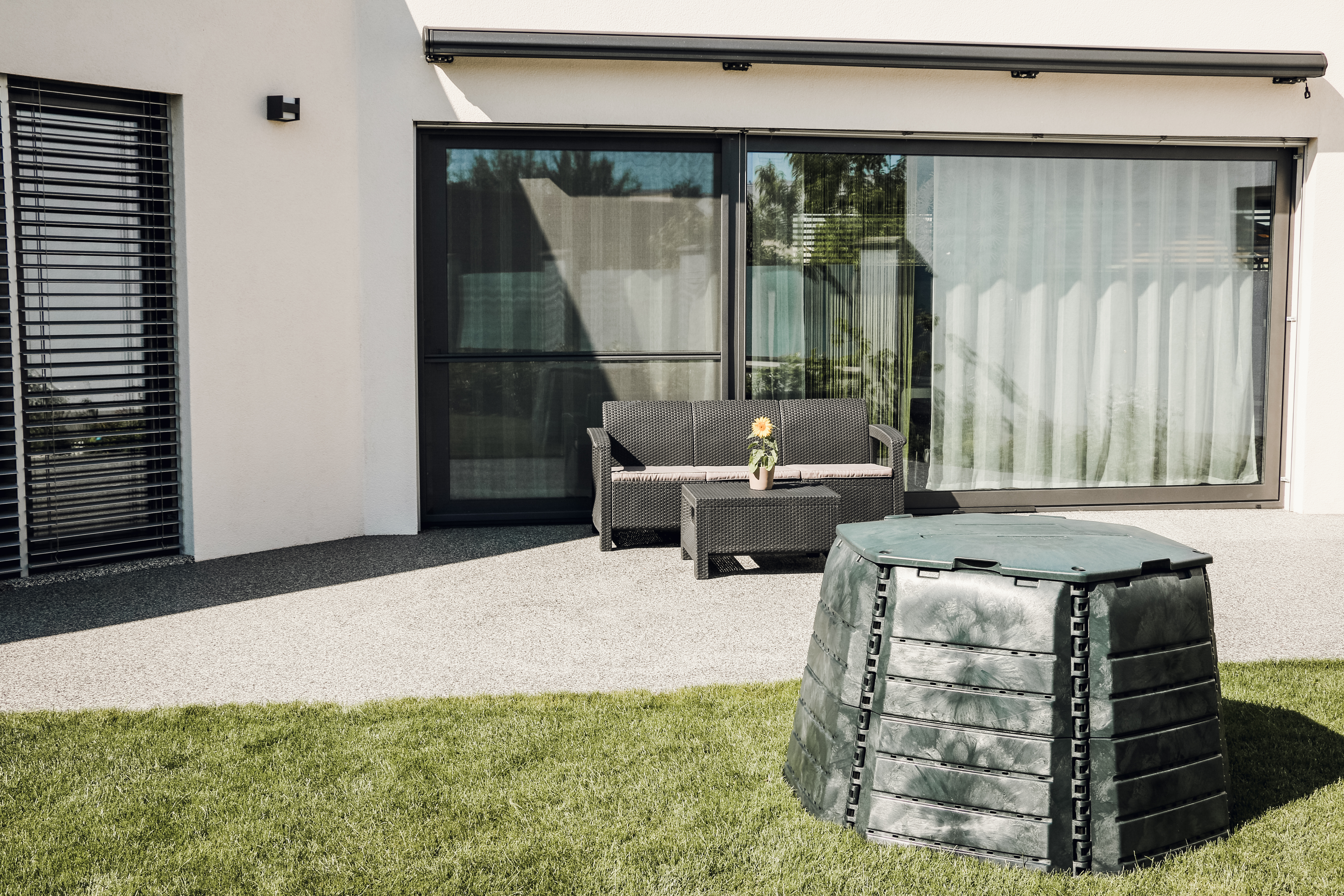 JARNÉ KOMPOSTOVANIE NA NAŠEJ ZÁHRADE