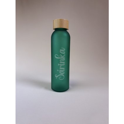 Láhev s gravírováním Sárinka