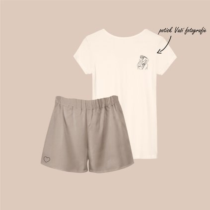 DamskePyzamoBezoveFotografie