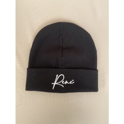 Zimní čepička s výšivkou René, černá